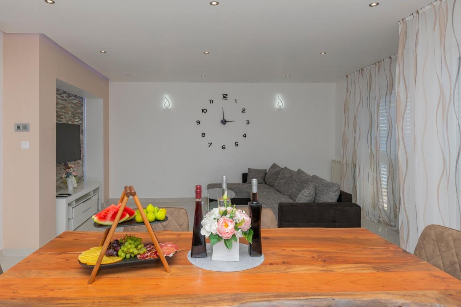 Apartments Radeljic بودْسْتغانا الغرفة الصورة